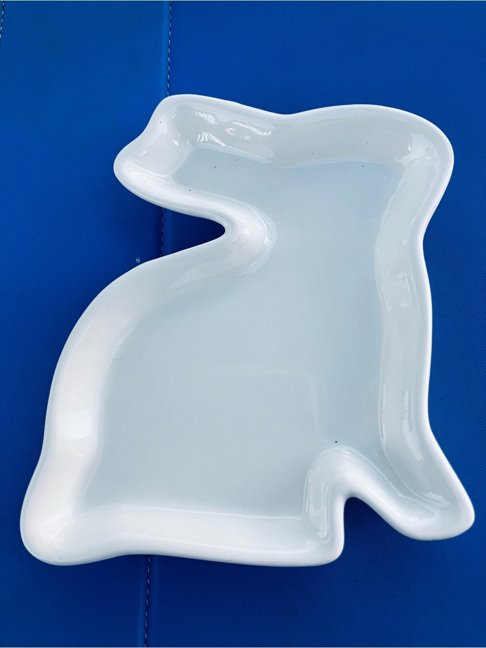 White Bunny-Shaped Earring Tray Ash Holder
